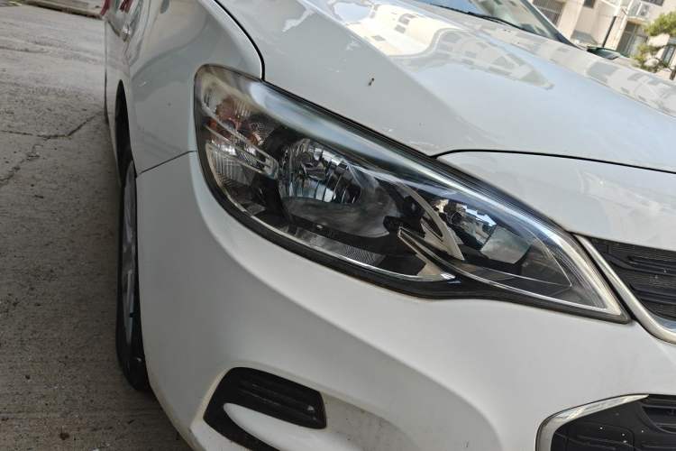 Used Chevrolet Cavalier 2016 1.5L Manual Enjoyment Edition Right Front Headlight