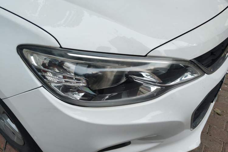 Used Chevrolet Cavalier 2016 1.5L Manual Enjoyment Edition Right Front Headlight