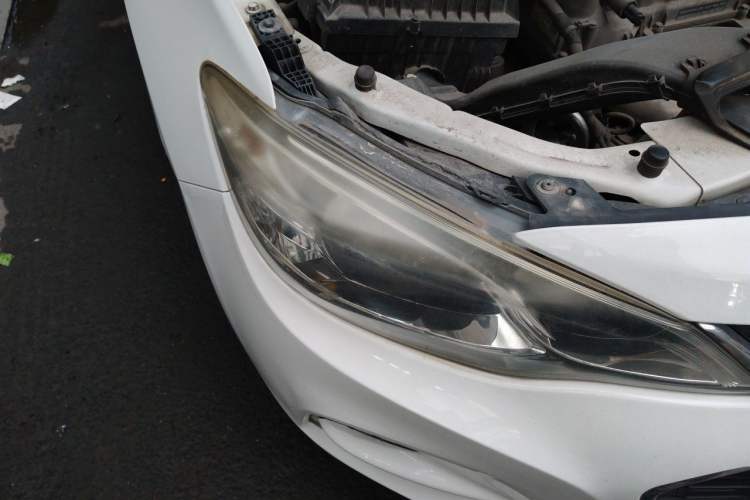 Used Chevrolet Cavalier 2016 1.5L Manual Enjoyment Edition Right Front Headlight