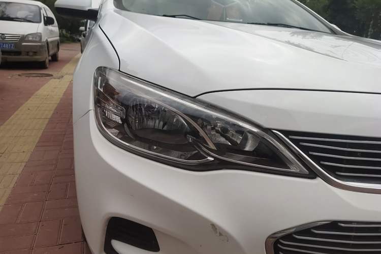Used Chevrolet Cavalier 2016 1.5L Automatic Enjoyment Edition Right Front Headlight