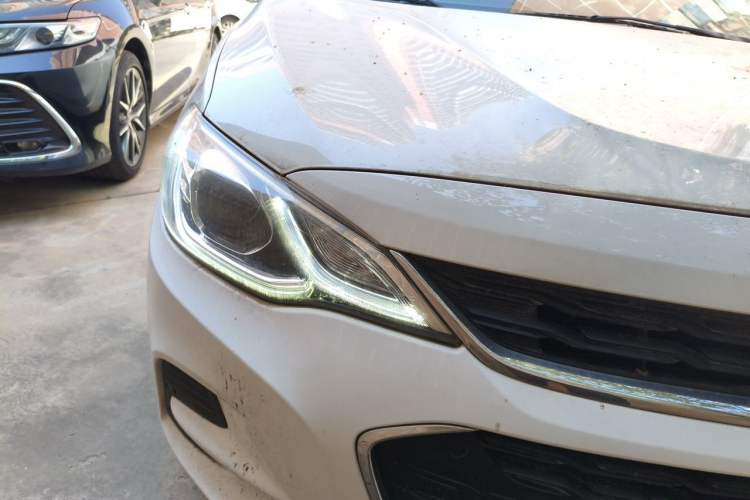 Used Chevrolet Cavalier 2016 1.5L Automatic Xinyue Edition Right Front Headlight