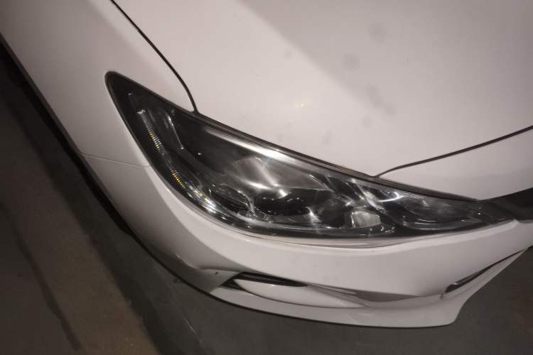 Used Chevrolet Cavalier 2016 1.5L Automatic Xinsong Edition Right Front Headlight