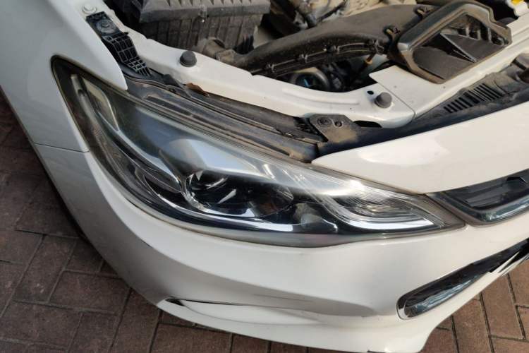 Used Chevrolet Cavalier 2016 1.5L Manual Xinyue Edition Right Front Headlight