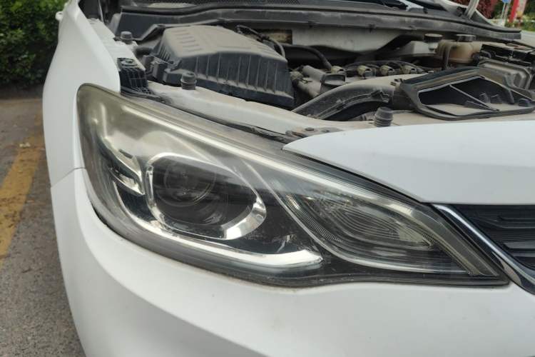 Used Chevrolet Cavalier 2016 1.5L Automatic Xinyue Edition Right Front Headlight