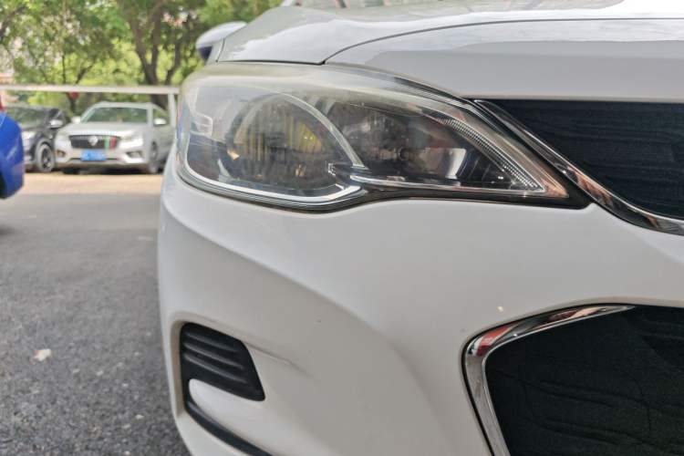 Used Chevrolet Cavalier 2016 1.5L Automatic Enjoyment Edition Right Front Headlight