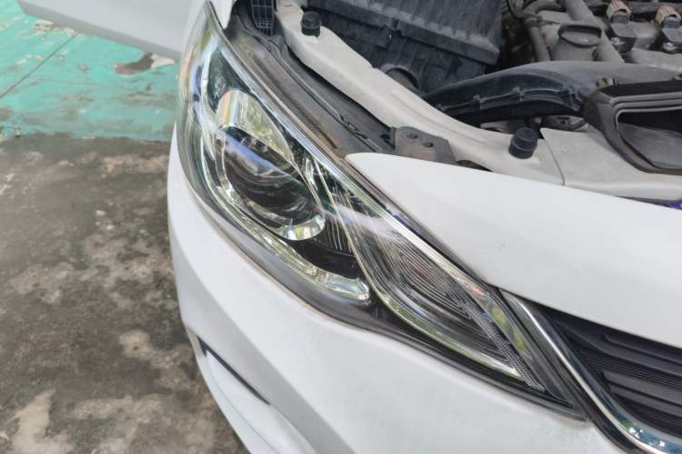 Used Chevrolet Cavalier 2016 1.5L Manual Xinyue Edition Right Front Headlight