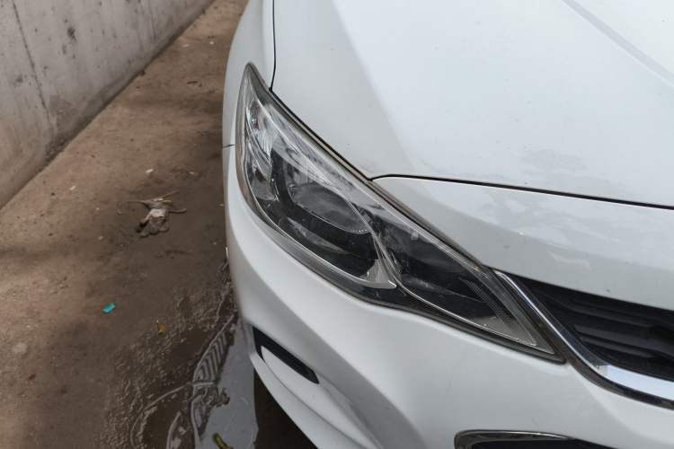 Used Chevrolet Cavalier 2016 1.5L Automatic Enjoyment Edition Right Front Headlight