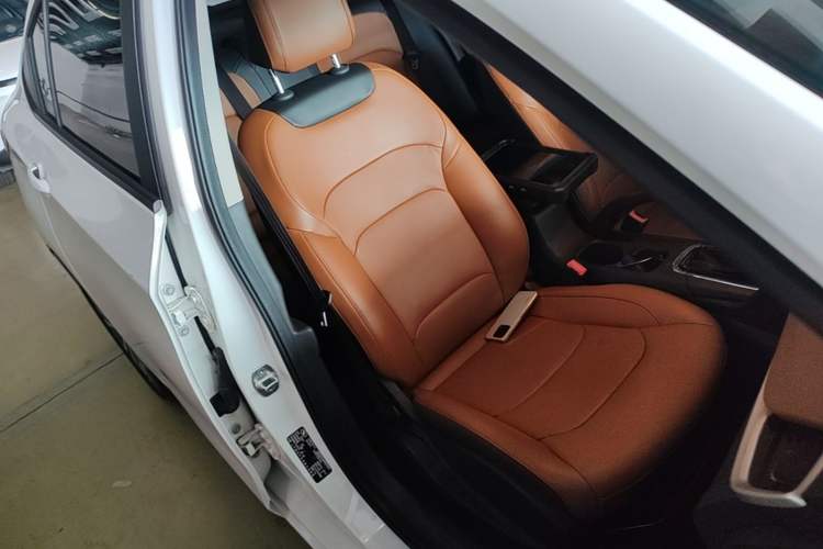 Used Chevrolet Cavalier 2016 1.5L Automatic Xinsong Edition Right Front Seat
