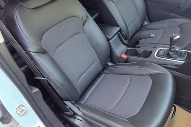 Used Chevrolet Cavalier 2016 1.5L Manual Xinyue Edition Right Front Seat
