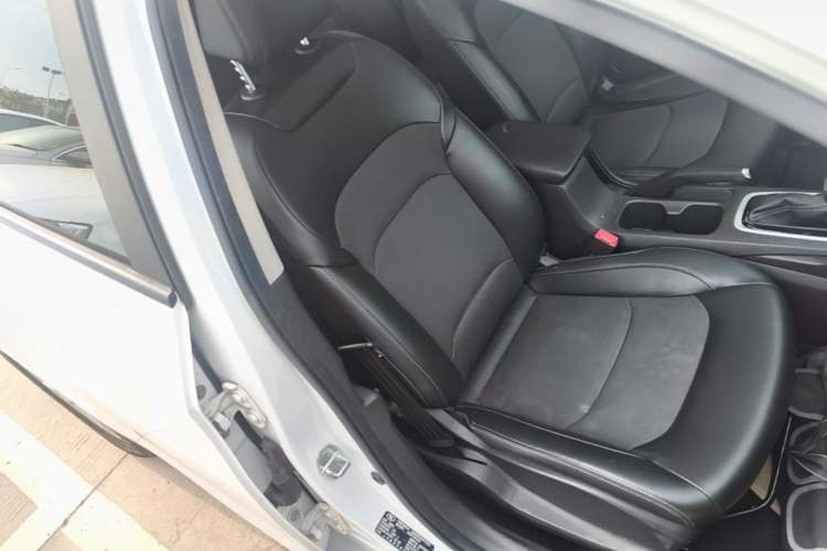 Used Chevrolet Cavalier 2016 1.5L Automatic Xinyue Edition Right Front Seat