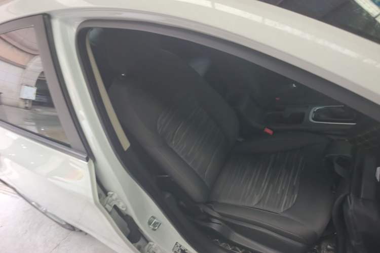 Used Chevrolet Cavalier 2016 1.5L Automatic Enjoyment Edition Right Front Seat