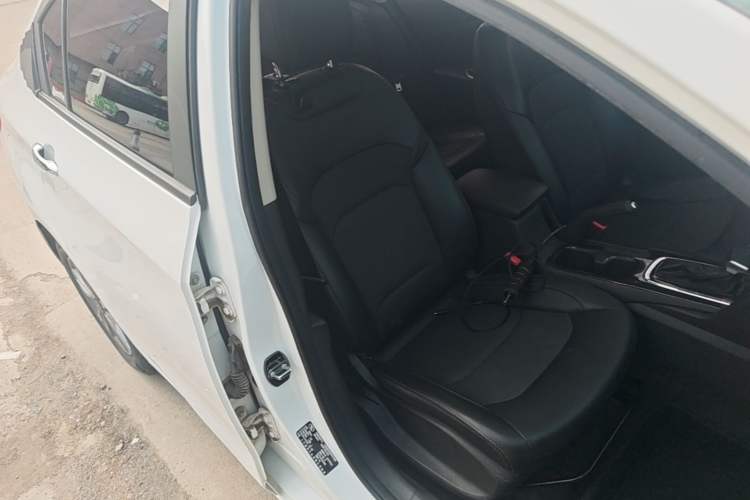 Used Chevrolet Cavalier 2016 1.5L Automatic Xinyue Edition Right Front Seat