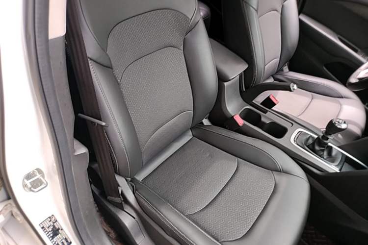 Used Chevrolet Cavalier 2016 1.5L Manual Xinyue Edition Right Front Seat