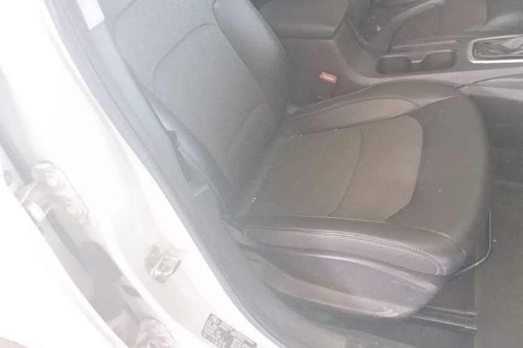 Used Chevrolet Cavalier 2016 1.5L Automatic Xinyue Edition Right Front Seat