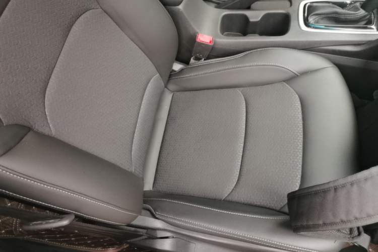Used Chevrolet Cavalier 2016 1.5L Automatic Xinyue Edition Right Front Seat