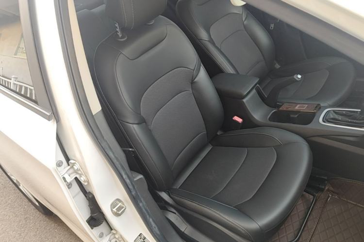 Used Chevrolet Cavalier 2016 1.5L Automatic Xinyue Edition Right Front Seat