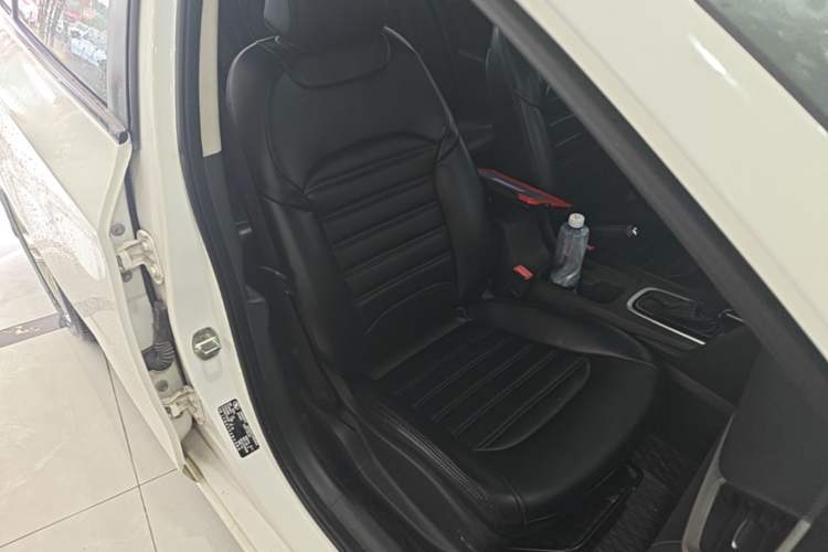 Used Chevrolet Cavalier 2016 1.5L Automatic Enjoyment Edition Right Front Seat