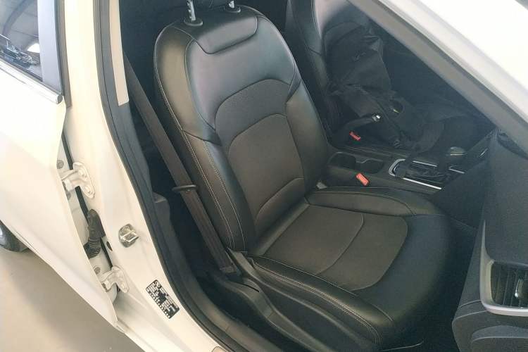 Used Chevrolet Cavalier 2016 1.5L Automatic Xinyue Edition Right Front Seat