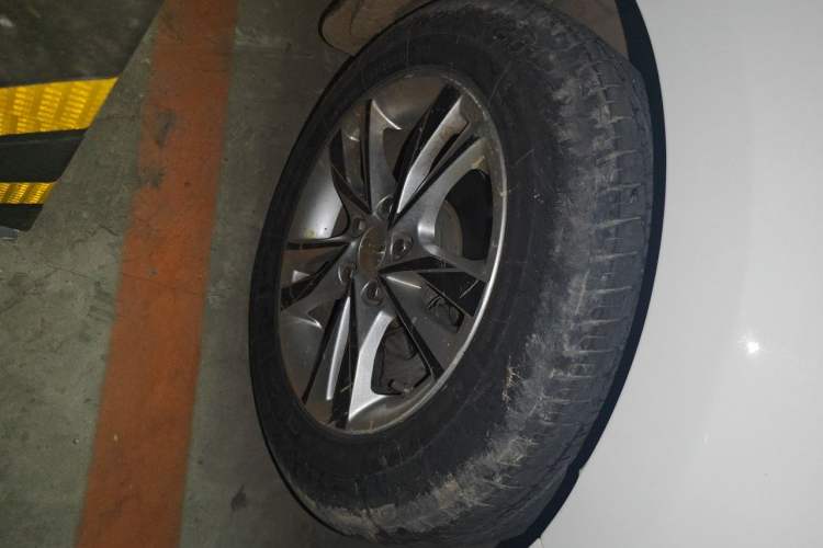 Used Chevrolet Cavalier 2016 1.5L Manual Xinyue Edition Right Front Wheel Hub