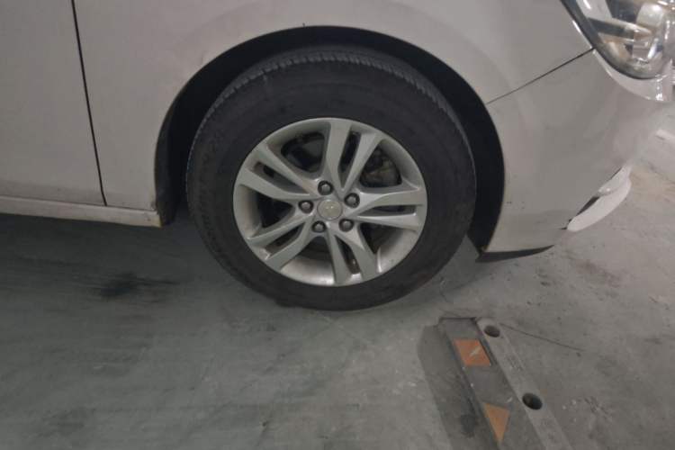 Used Chevrolet Cavalier 2016 1.5L Manual Xinyue Edition Right Front Wheel Hub