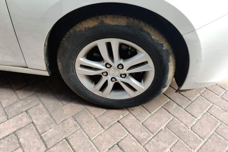 Used Chevrolet Cavalier 2016 1.5L Manual Xinyue Edition Right Front Wheel Hub