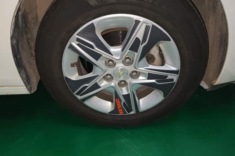 Used Chevrolet Cavalier 2016 1.5L Automatic Xinyue Edition Right Front Wheel Hub
