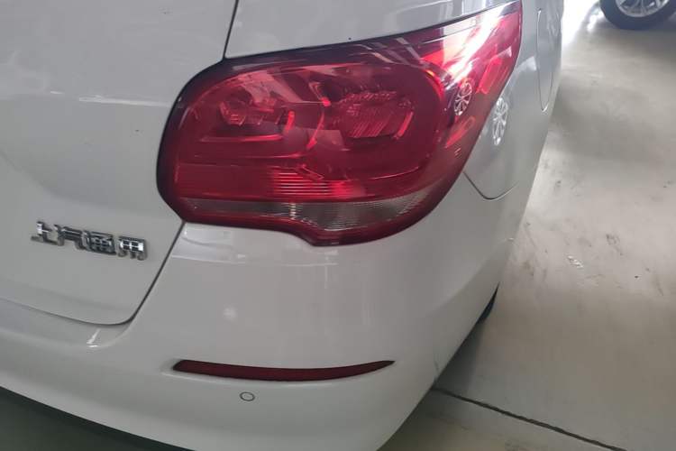 Used Chevrolet Cavalier 2016 1.5L Automatic Xinsong Edition Right Rear Taillight