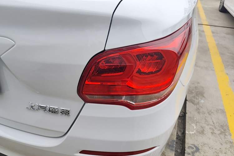 Used Chevrolet Cavalier 2016 1.5L Automatic Enjoyment Edition Right Rear Taillight