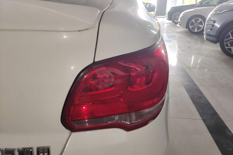 Used Chevrolet Cavalier 2016 1.5L Automatic Xinyue Edition Right Rear Taillight