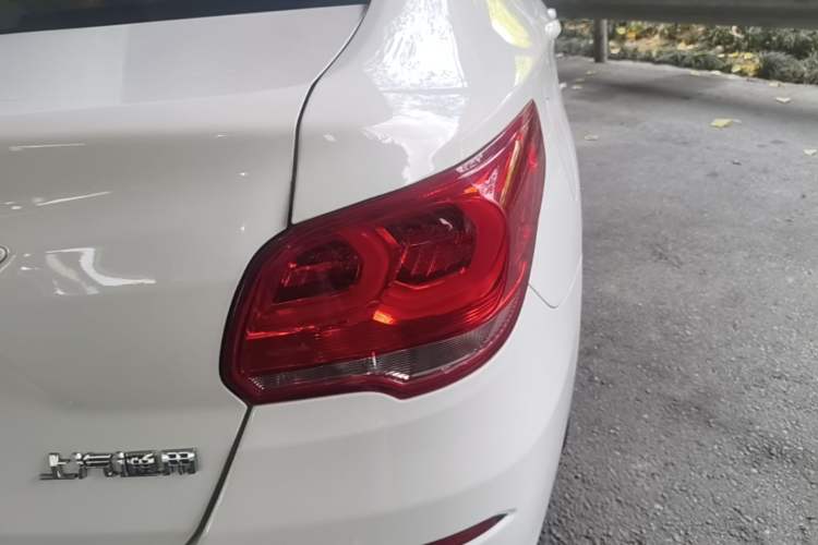 Used Chevrolet Cavalier 2016 1.5L Manual Enjoyment Edition Right Rear Taillight