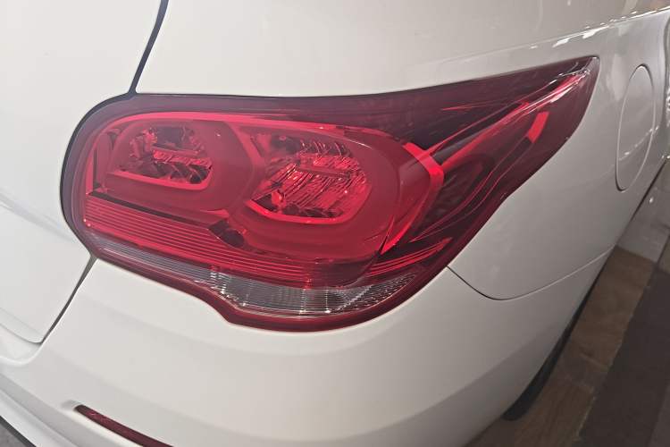 Used Chevrolet Cavalier 2016 1.5L Automatic Xinsong Edition Right Rear Taillight