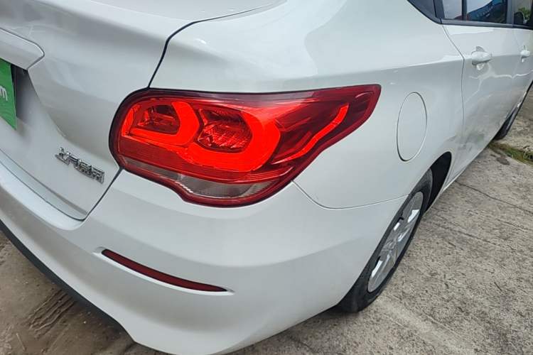Used Chevrolet Cavalier 2016 1.5L Automatic Enjoyment Edition Right Rear Taillight