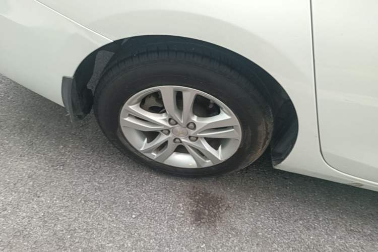 Used Chevrolet Cavalier 2016 1.5L Automatic Xinyue Edition Right Rear Wheel Hub