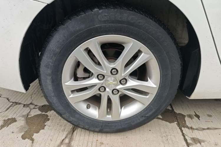 Used Chevrolet Cavalier 2016 1.5L Automatic Xinyue Edition Right Rear Wheel Hub