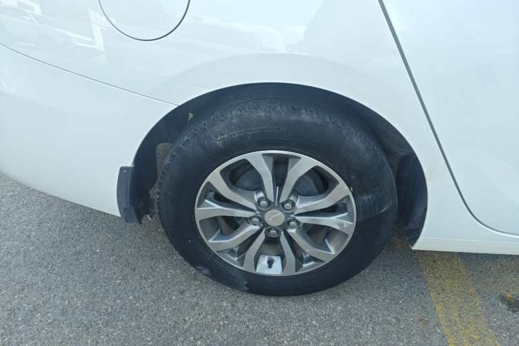 Used Chevrolet Cavalier 2016 1.5L Manual Enjoyment Edition Right Rear Wheel Hub