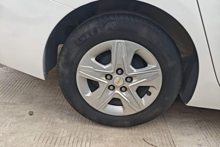 Used Chevrolet Cavalier 2016 1.5L Manual Enjoyment Edition Right Rear Wheel Hub