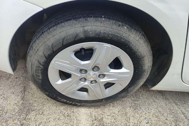 Used Chevrolet Cavalier 2016 1.5L Automatic Enjoyment Edition Right Rear Wheel Hub