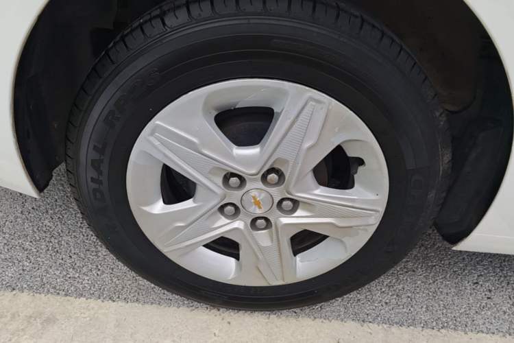 Used Chevrolet Cavalier 2016 1.5L Automatic Enjoyment Edition Right Rear Wheel Hub