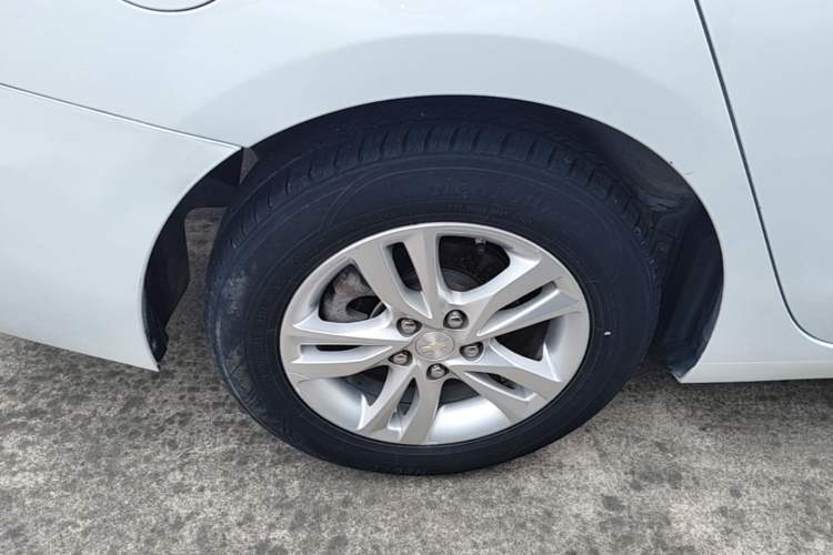 Used Chevrolet Cavalier 2016 1.5L Automatic Xinyue Edition Right Rear Wheel Hub