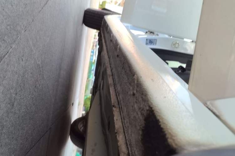 Used Chevrolet Cavalier 2016 1.5L Manual Enjoyment Edition Right Side Sill