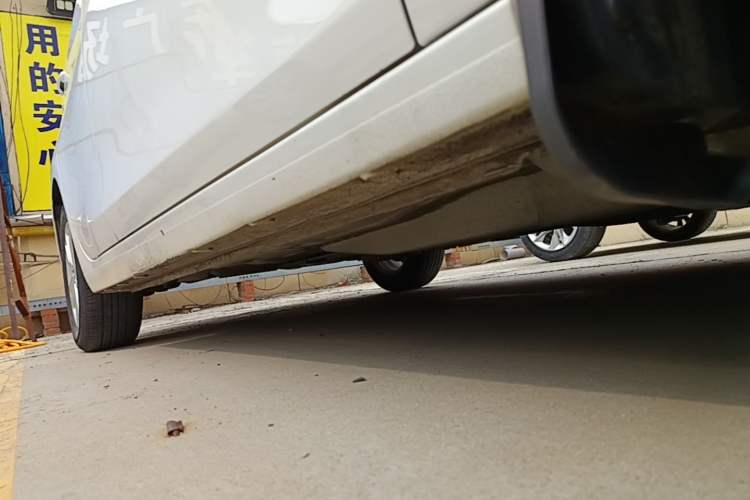 Used Chevrolet Cavalier 2016 1.5L Automatic Enjoyment Edition Right Side Sill