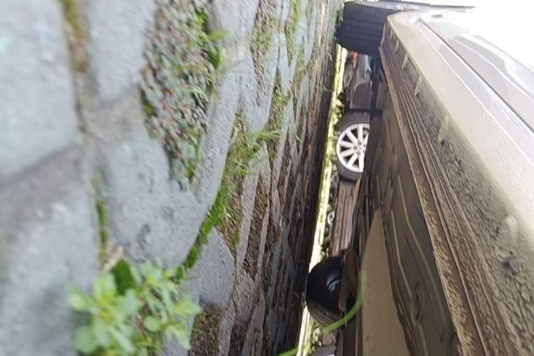 Used Chevrolet Cavalier 2016 1.5L Automatic Enjoyment Edition Right Side Sill