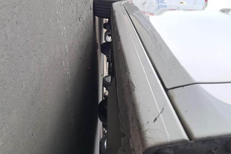 Used Chevrolet Cavalier 2016 1.5L Automatic Xinyue Edition Right Side Sill