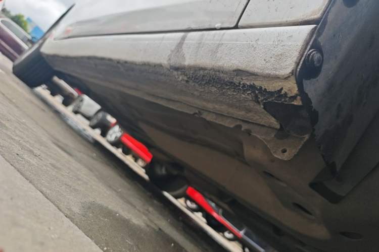 Used Chevrolet Cavalier 2016 1.5L Automatic Xinyue Edition Right Side Sill