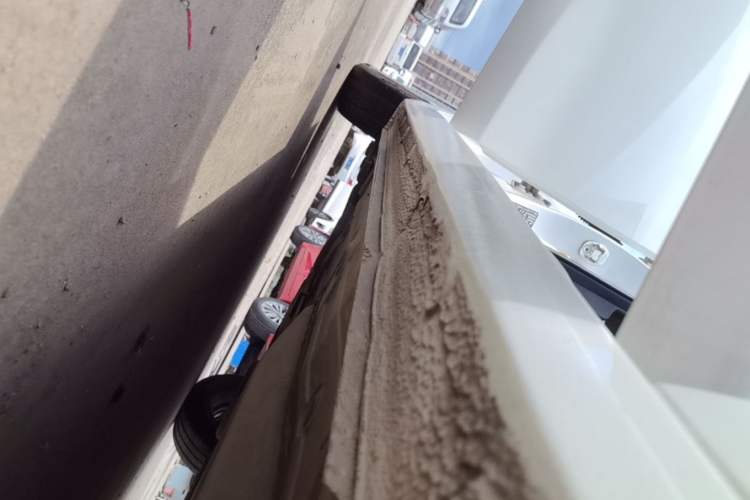 Used Chevrolet Cavalier 2016 1.5L Automatic Enjoyment Edition Right Side Sill