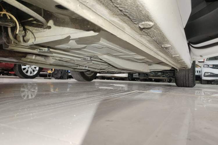 Used Chevrolet Cavalier 2016 1.5L Automatic Xinyue Edition Right Side Sill