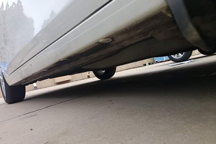 Used Chevrolet Cavalier 2016 1.5L Automatic Enjoyment Edition Right Side Sill