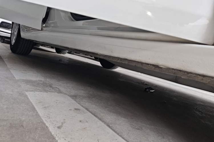 Used Chevrolet Cavalier 2016 1.5L Automatic Enjoyment Edition Right Side Sill