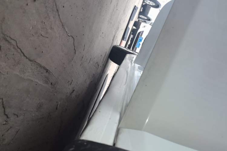 Used Chevrolet Cavalier 2016 1.5L Automatic Enjoyment Edition Right Side Sill