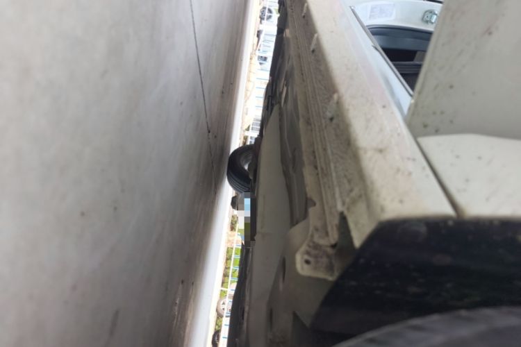 Used Chevrolet Cavalier 2016 1.5L Automatic Enjoyment Edition Right Side Sill